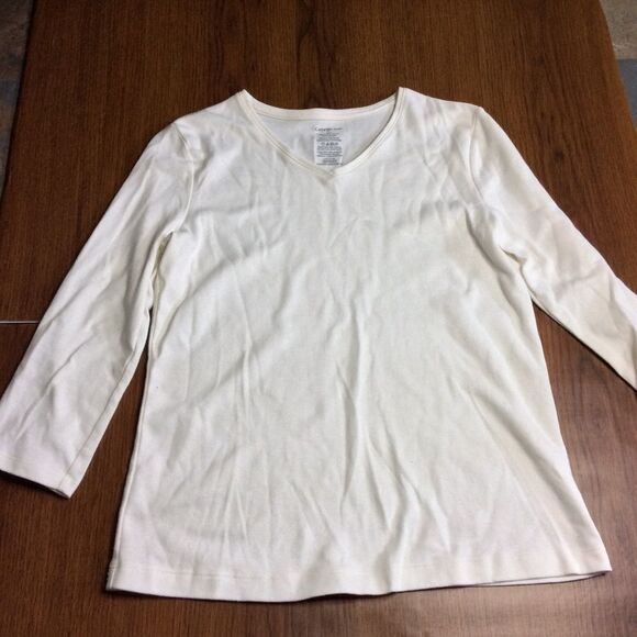 White Top - Picture 7 of 15